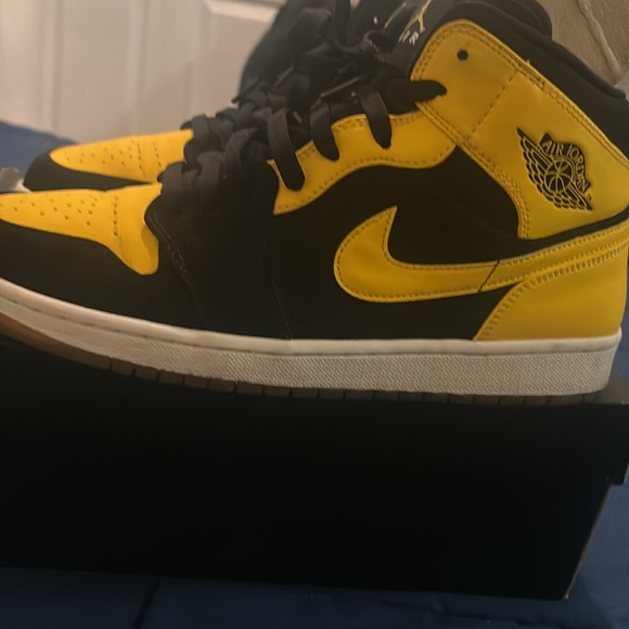 (BLACK FRIDAY SALE))Air Jordan 1 (Old Love, New Love) Men’s Size 11 - Picture 3 of 4